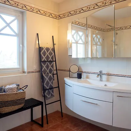 Haus Ostseezwilling 1 Tatil Evi